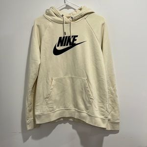 Nike Rally Hoodie